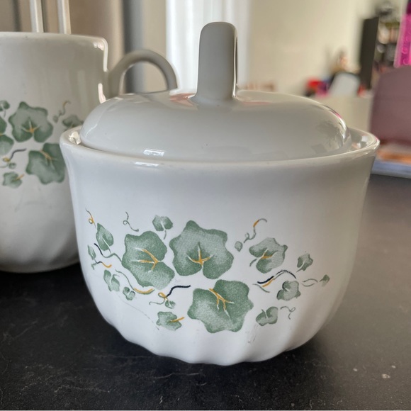 Corelle Callaway ivy sugar/milk/gravy boat - Picture 3 of 7